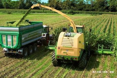 德國青貯機(jī)割臺(tái)進(jìn)口報(bào)關(guān)流程到天津農(nóng)機(jī)設(shè)備案例