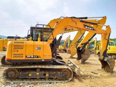 二手挖掘機(jī)進(jìn)口報(bào)關(guān)流程及注意事項(xiàng)