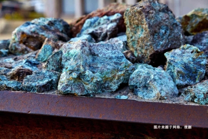 廣州黃埔港鋰輝石進(jìn)口報關(guān)費用_鋰礦石整柜海運費