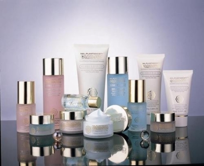 進口化妝品清關代理備案應該要這樣操作，你了解嗎?