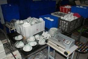 廊坊問題消毒餐具生產(chǎn)工廠被查 監(jiān)管漏洞下的食品安全隱憂與酒店餐飲業(yè)管理反思